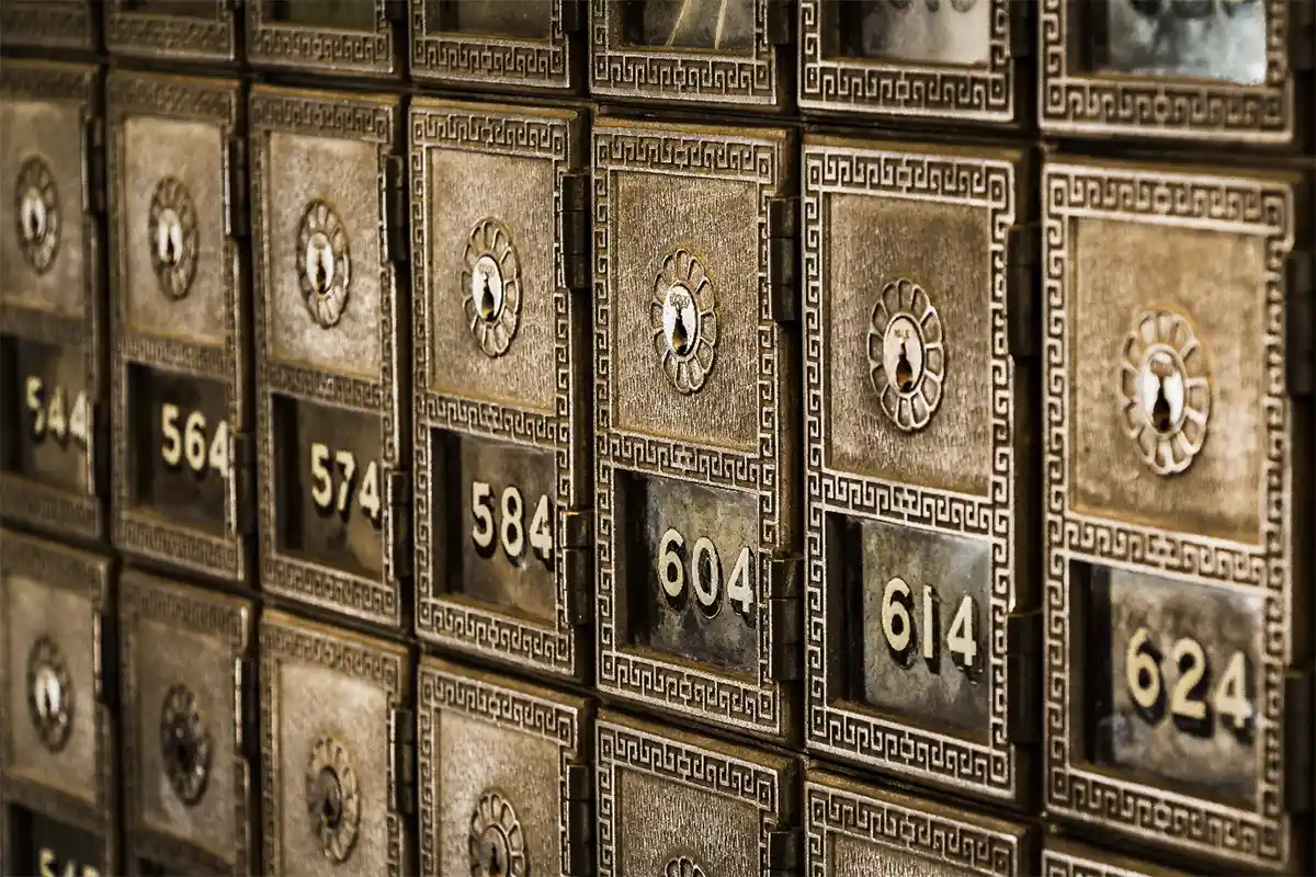 A History of Safes and Vaults